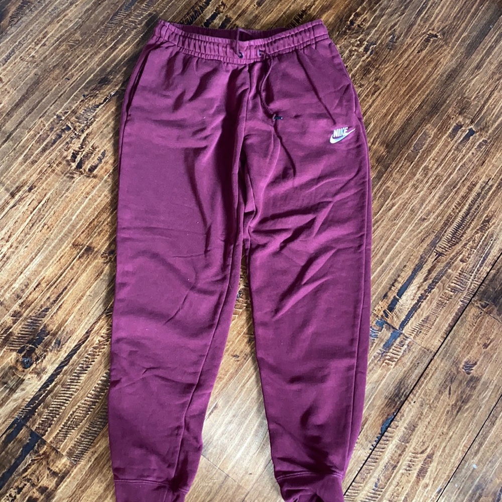 Maroon Nike sweat pants Size S